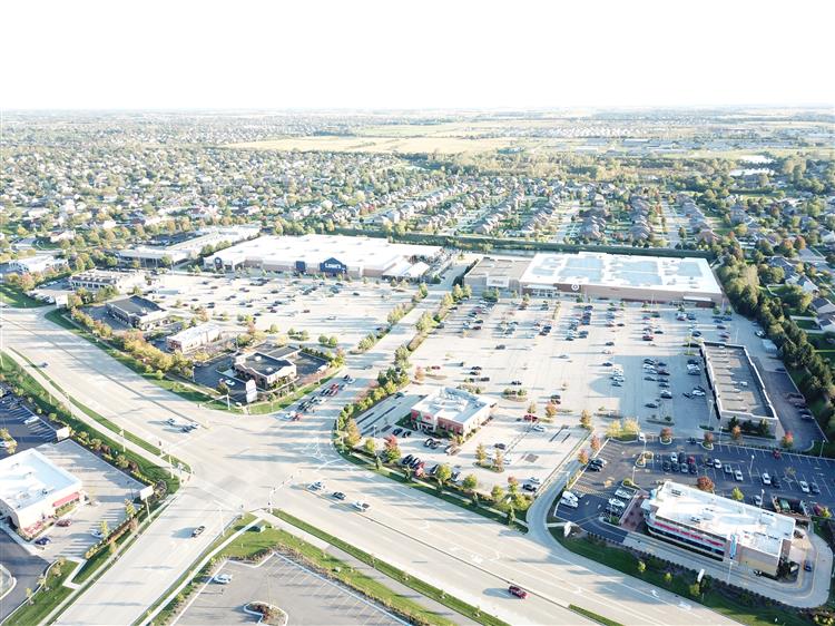 Lowes / Target Anchored Shopping Plaza