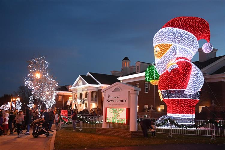 New Lenox Santa Claus